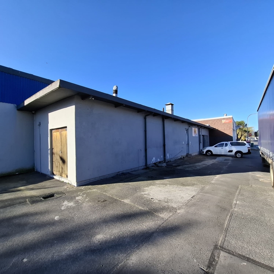 Commercial Property for Sale in Triangle Farm Western Cape